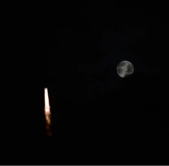 长二丁火箭升空